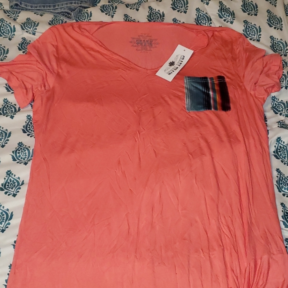 Nwt knotted tee